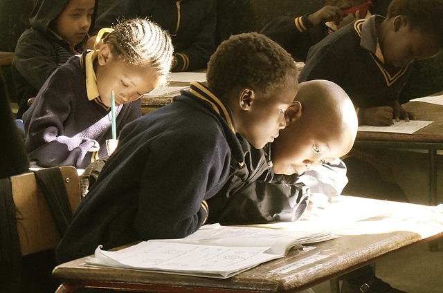 Trois classes de plus pour une école béninoise !